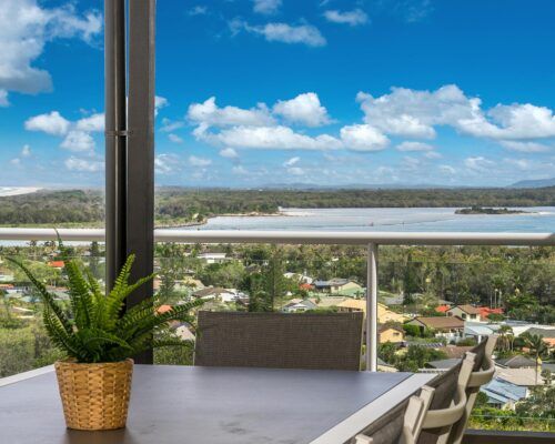 Grandview-Ballina-Accommodation-3-Penthouse-Bedroom (1)