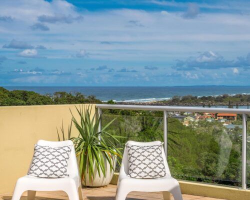 Grandview-Ballina-Accommodation-3-Penthouse-Bedroom (2)